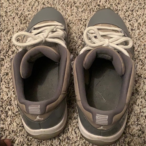 Shoes - Picture 1 of 4